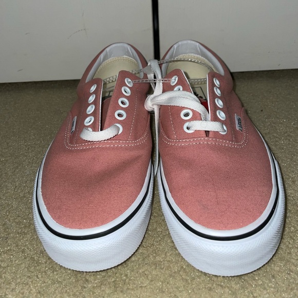 Vans - Picture 2 of 4